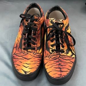 Tiger striped custom vans